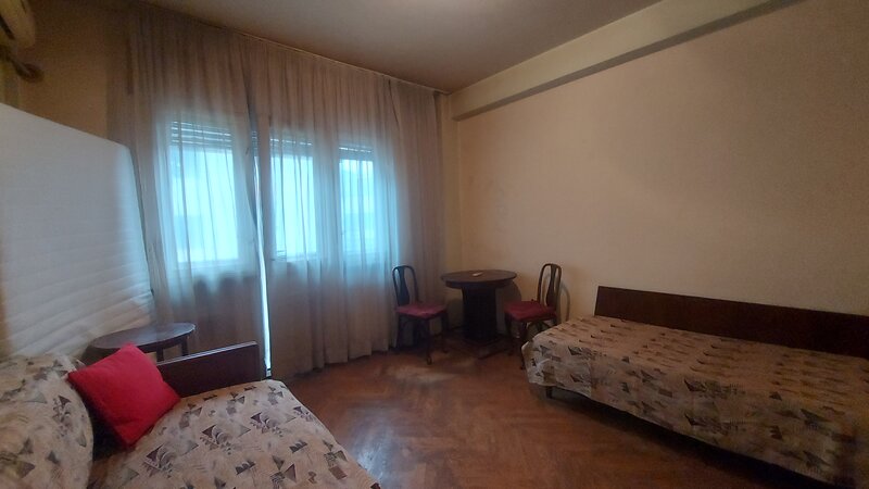 Batistei, aproape Centrul Cultural Chinez,