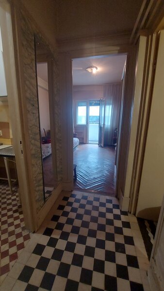 Batistei, aproape Centrul Cultural Chinez,