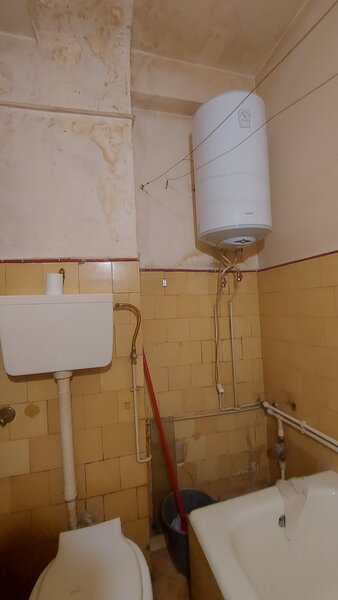 Batistei, aproape Centrul Cultural Chinez,